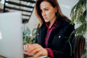 El tiempo en cuánto tardan en desaparecer las deudas del historial crediticio puede ser de 2 o 5 años.