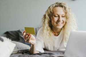 Pagar tus cuotas a tiempo es la mejor manera de tener historial crediticio.